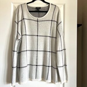 Intro Women's Checkered Sweater size 2X